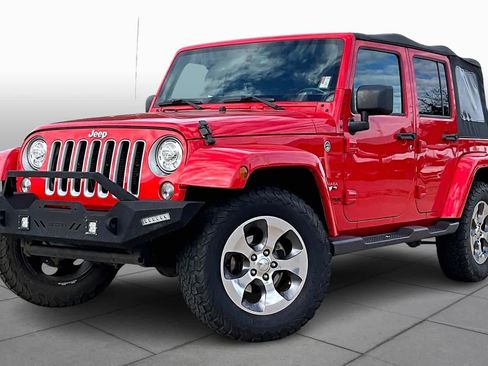 Used 2018 Jeep Wrangler Unlimited Sahara image 3