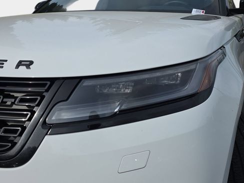 Certified 2025 Land Rover Range Rover Velar Dynamic SE AWD/4WD image 33