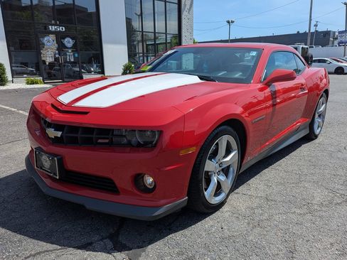 Used 2010 Chevrolet Camaro SS w/ LPO, Ground Effects Package RWD image 2