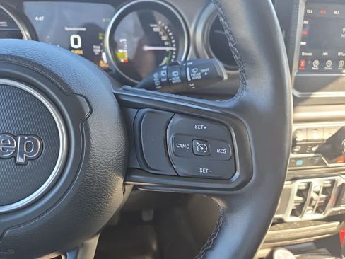 Used 2023 Jeep Wrangler Unlimited w/ Cold Weather Group AWD/4WD image 26