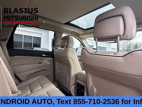 Used 2020 Jeep Grand Cherokee Overland image 14