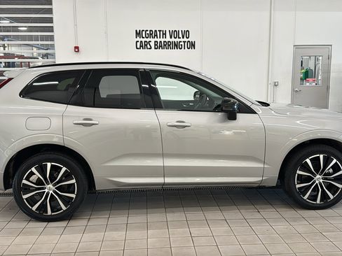 Used 2025 Volvo XC60 B5 Plus AWD/4WD image 4