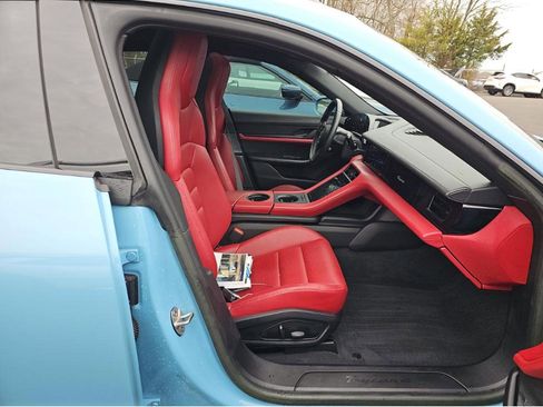 Used 2022 Porsche Taycan 4 Cross Turismo image 27