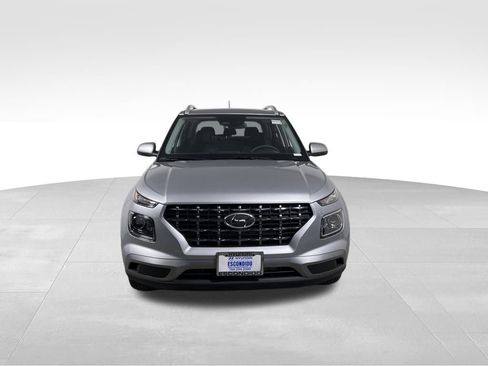 New 2026 Hyundai Venue SEL image 8