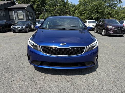 Used 2017 Kia Forte LX FWD image 3