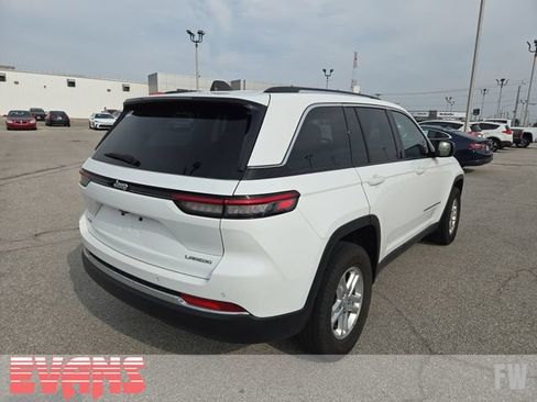 Used 2023 Jeep Grand Cherokee Laredo w/ Trailer Tow Prep Group (B) AWD/4WD image 26