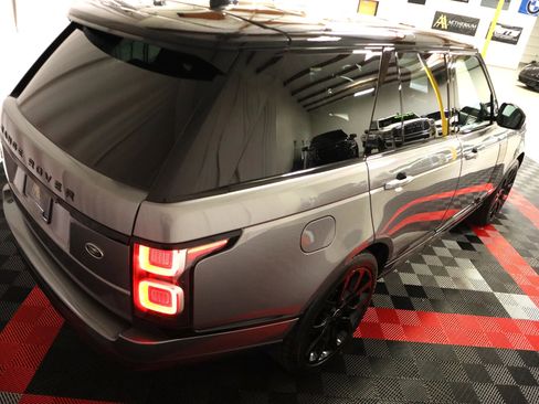 Used 2022 Land Rover Range Rover Westminster Edition image 8