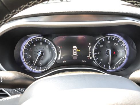 New 2026 Chrysler Pacifica Select image 20