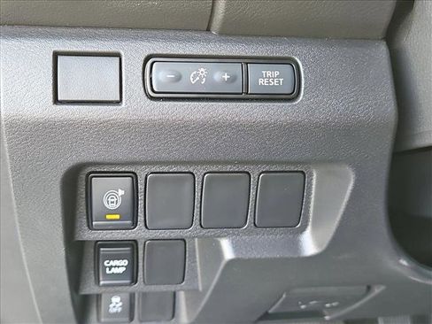 Used 2025 Nissan Frontier S image 16