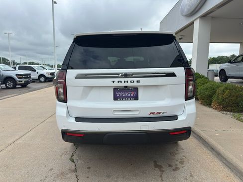Used 2021 Chevrolet Tahoe RST w/ Luxury Package AWD/4WD image 13