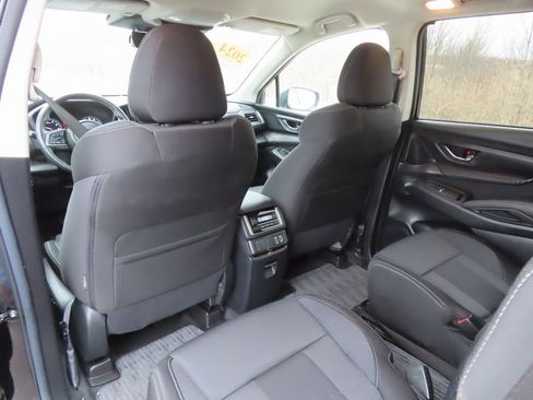 Used 2024 Subaru Ascent Premium w/ Convenience Package image 27