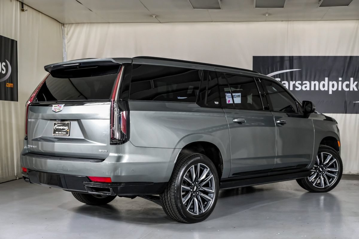Used 2023 Cadillac Escalade ESV Sport Platinum AWD/4WD image 8
