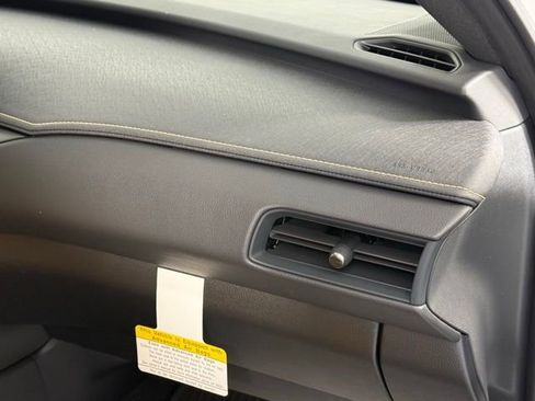 New 2026 Lexus UX 300h FWD image 32