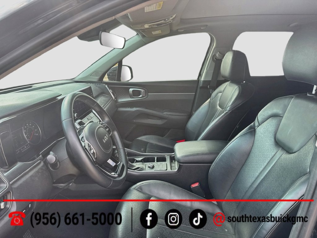 Used 2023 Kia Sorento S w/ Panoramic Sunroof Package FWD image 8