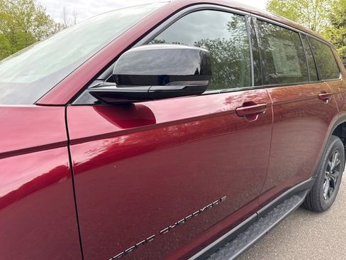 New 2026 Jeep Grand Cherokee L 4WD image 4