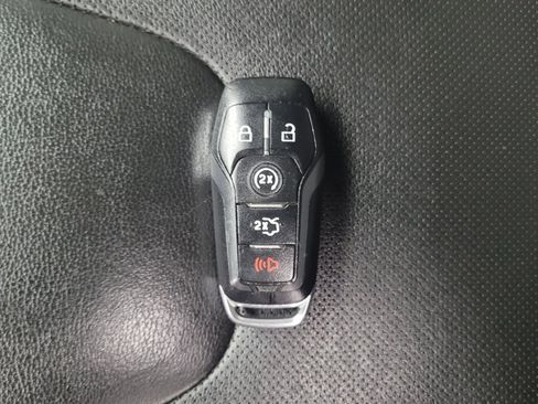 Used 2014 Ford Fusion Titanium FWD image 32