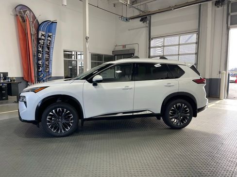 New 2026 Nissan Rogue Platinum w/ Platinum Premium Package image 5