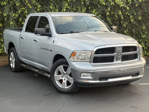 Used 2012 RAM 1500 Big Horn w/ Luxury Group image 1