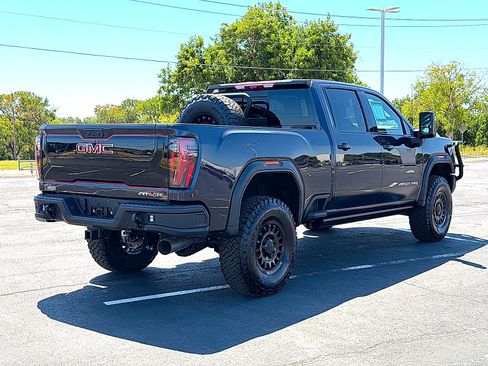 New 2026 GMC Sierra 2500 AT4X w/ AT4X AEV Edition AWD/4WD image 10