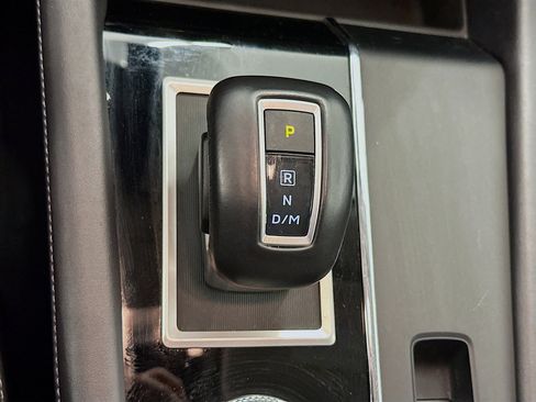 Used 2024 Mitsubishi Outlander SE image 25