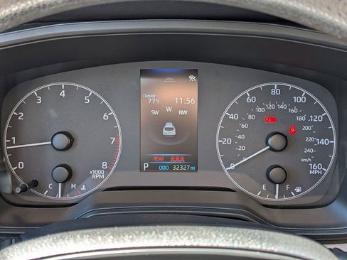 Used 2023 Toyota Corolla Cross L image 15