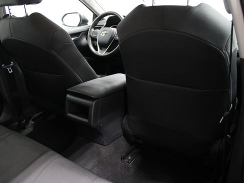 Used 2021 Toyota Camry LE FWD image 20