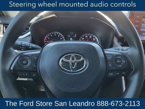 Used 2020 Toyota RAV4 XLE w/ All Weather Liner Package FWD image 17