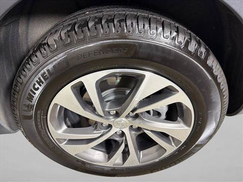 Used 2021 Buick Envision Essence FWD image 20