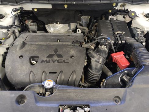 Used 2021 Mitsubishi Outlander Sport SE FWD image 30