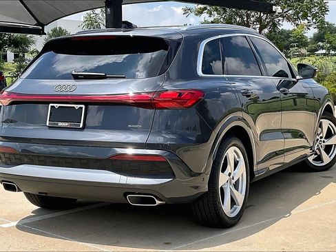 Used 2025 Audi Q5 Prestige AWD/4WD image 13