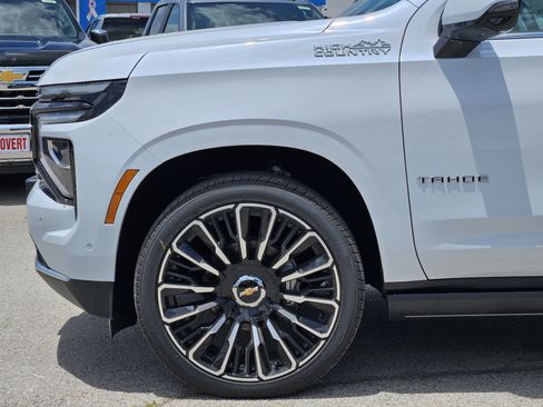 New 2026 Chevrolet Tahoe High Country AWD/4WD image 6