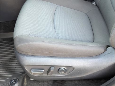 Used 2025 Toyota RAV4 XLE image 10