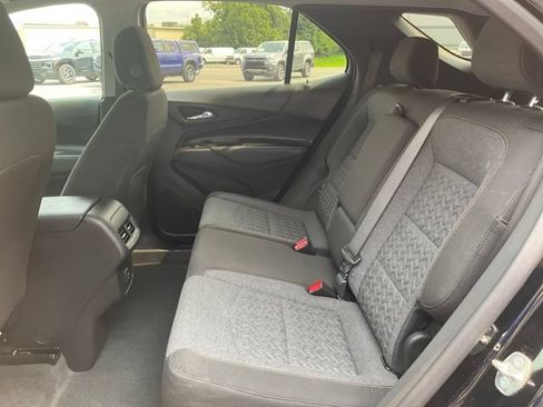 Used 2023 Chevrolet Equinox LT FWD image 8