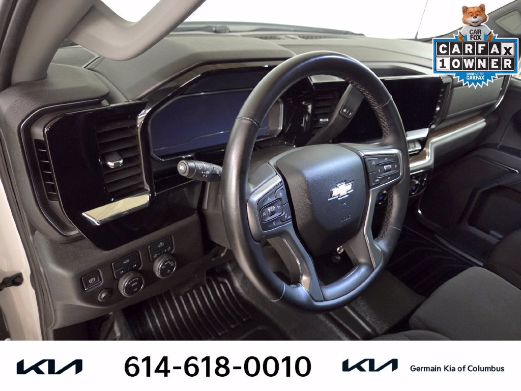 Used 2023 Chevrolet Silverado 1500 LT AWD/4WD image 17