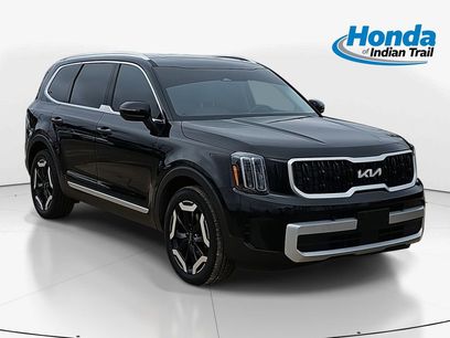 Used 2024 Kia Telluride EX w/ EX Captain's Chair Package