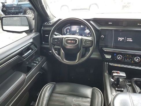 Used 2023 GMC Sierra 1500 AT4X image 13