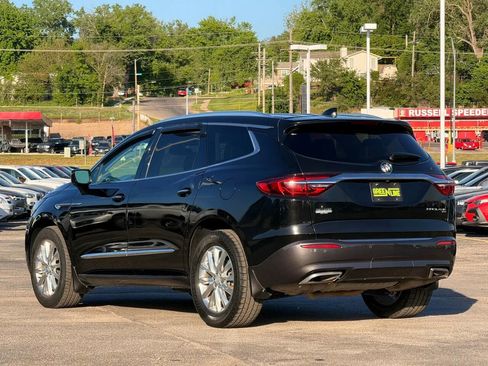 Used 2019 Buick Enclave Premium w/ LPO, Hit The Road Package AWD/4WD image 2