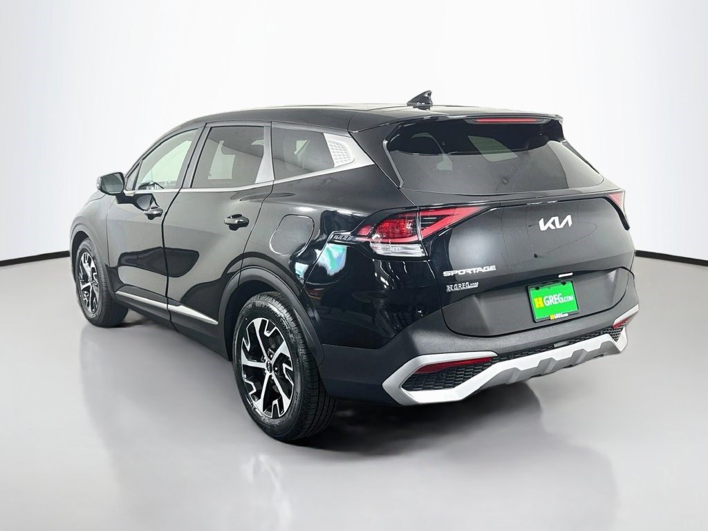 Used 2024 Kia Sportage EX FWD image 7
