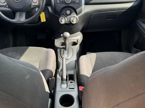 Used 2012 Nissan Versa SL image 12