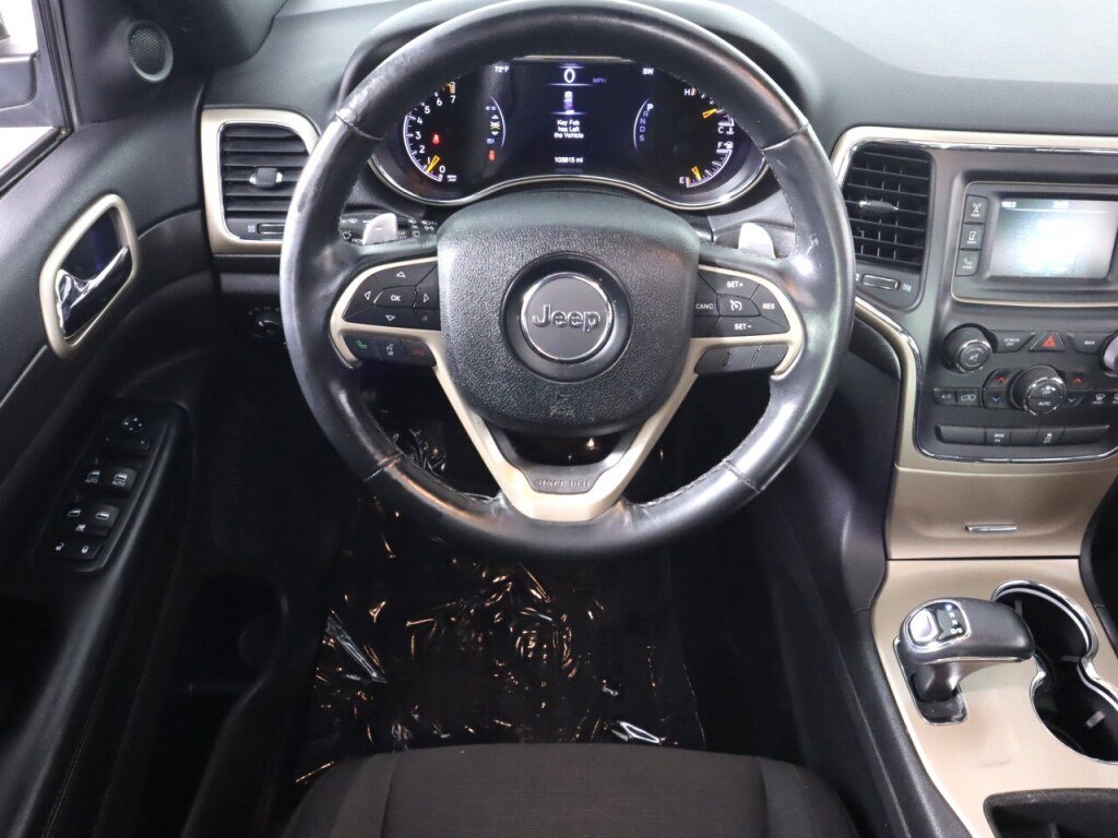 Used 2015 Jeep Grand Cherokee Laredo w/ Quick Order Package 23E AWD/4WD image 28