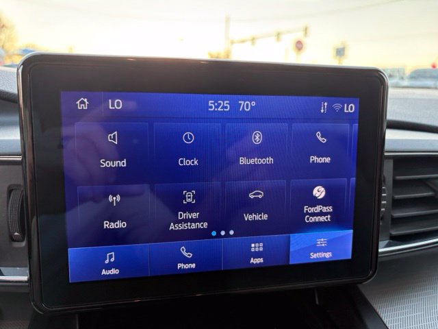 Used 2020 Ford Explorer XLT w/ Equipment Group 202A AWD/4WD image 22