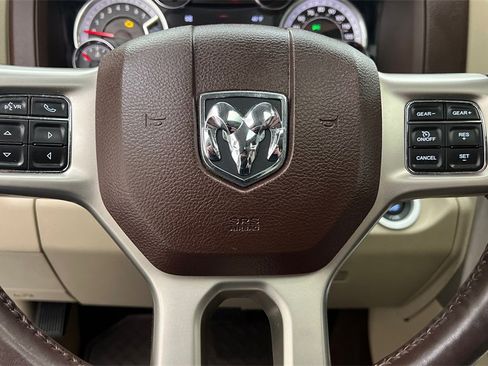 Used 2017 RAM 1500 Laramie w/ Convenience Group image 15