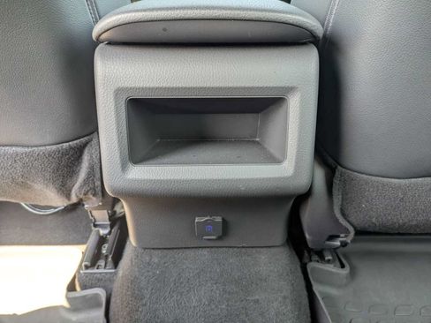 Used 2024 Toyota Camry SE w/ Cold Weather Package FWD image 18