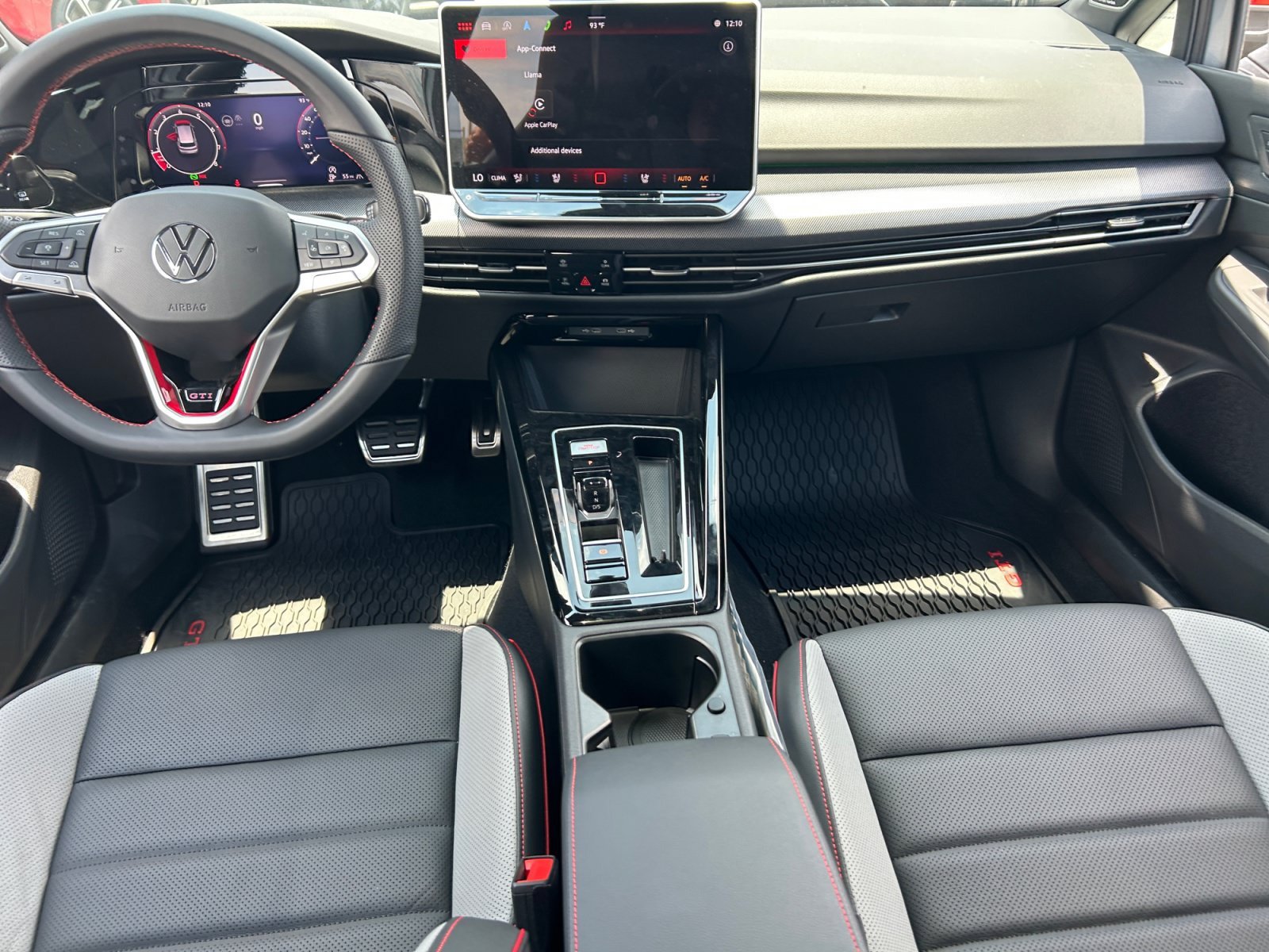 New 2026 Volkswagen GTI SE FWD image 19