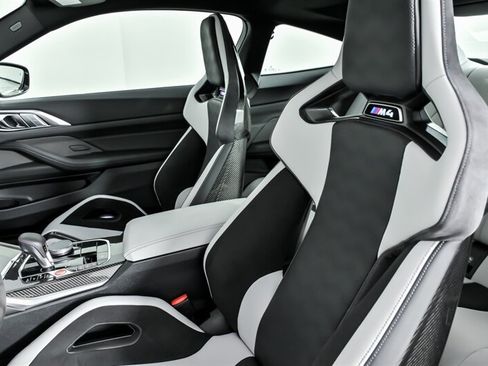 Used 2026 BMW M4 xDrive Competition w/ Carbon Package AWD/4WD image 17