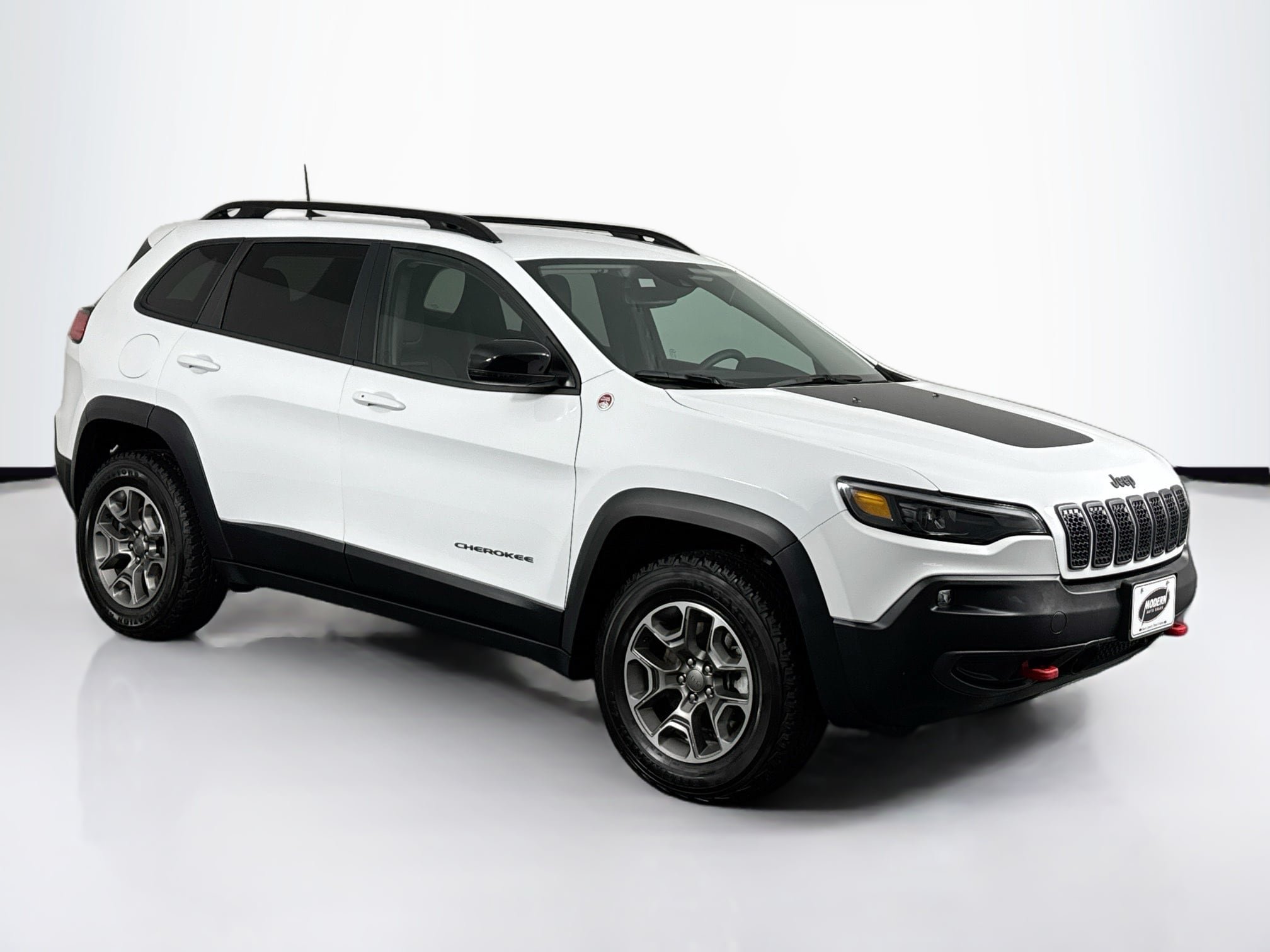 Used 2022 Jeep Cherokee Trailhawk AWD/4WD image 2