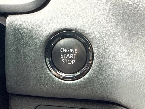 Certified 2025 Toyota Tundra Platinum AWD/4WD image 29