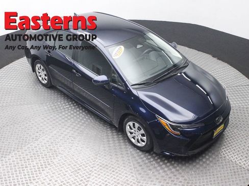 Used 2024 Toyota Corolla LE FWD image 3