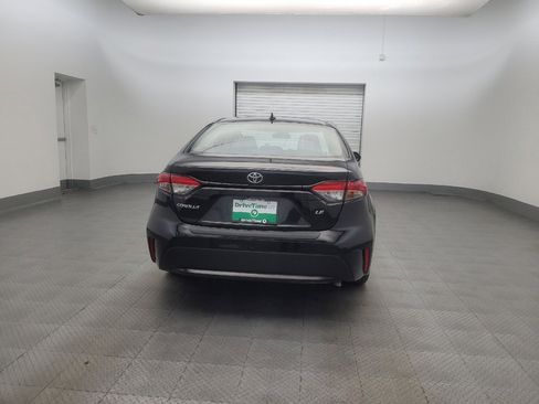 Used 2020 Toyota Corolla LE w/ Carpet Mat Package (TMS) FWD image 7