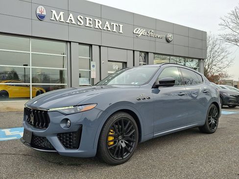 Used 2022 Maserati Levante GT image 1